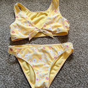Girls Roxy suit